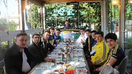 Fethiye Lise GFB'den takımlarına tam destek