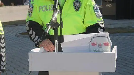 Christmas pazarı Fethiye'yi canlandırdı