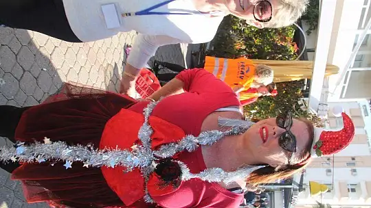 Christmas pazarı Fethiye'yi canlandırdı