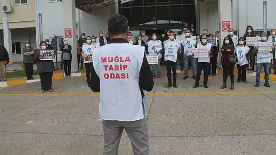 Sağlık Çalışanları Fethiye'de de Seslerini Yükseltti