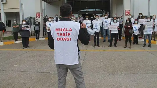 Sağlık Çalışanları Fethiye'de de Seslerini Yükseltti