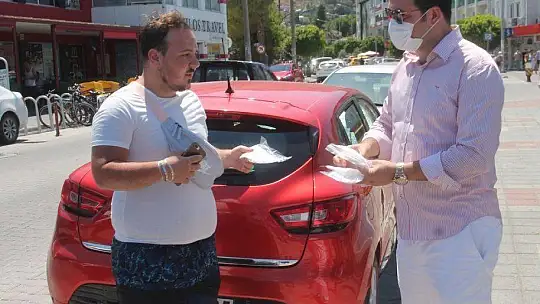 FETHİYE'DE KAYMAKAMDAN MASKE DENETLEMESİ