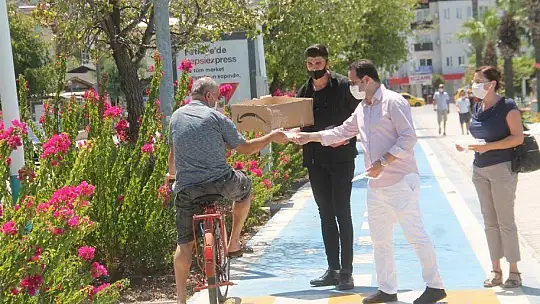 FETHİYE'DE KAYMAKAMDAN MASKE DENETLEMESİ