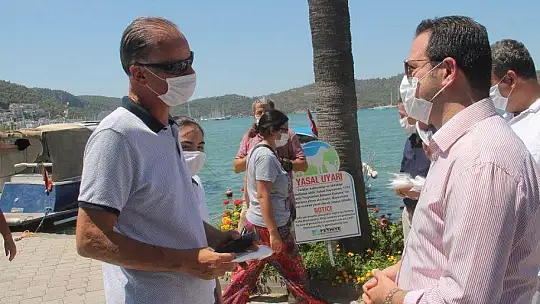 FETHİYE'DE KAYMAKAMDAN MASKE DENETLEMESİ