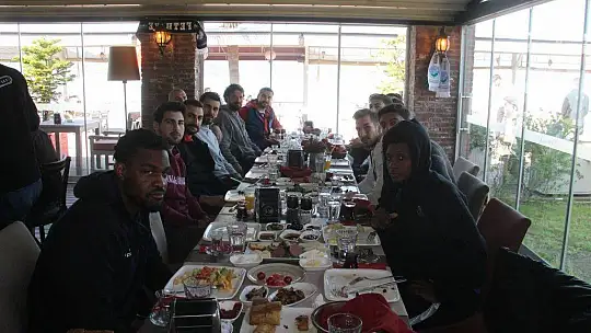 Denizatı Restoran'ın konuğu oldular