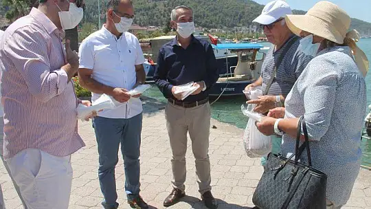 FETHİYE'DE KAYMAKAMDAN MASKE DENETLEMESİ