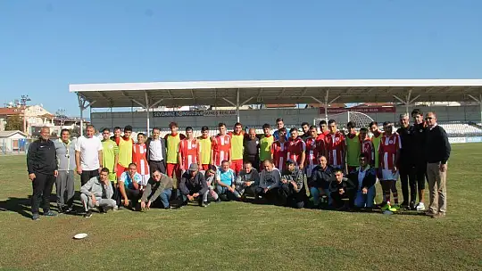 Fethiyespor'un gençleri özel sporcularla karşılaştı