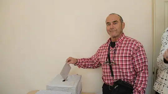 Ak Parti İlçe başkan aday adayları için temayül yapıldı