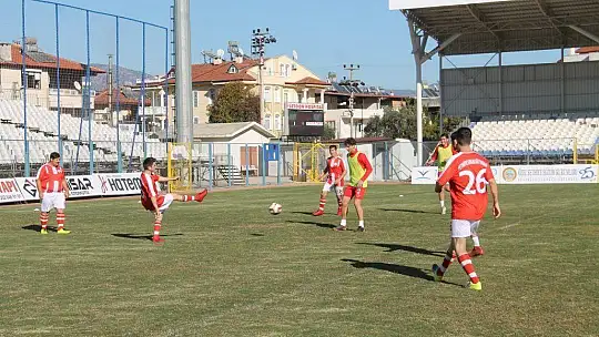 Fethiyespor'un gençleri özel sporcularla karşılaştı