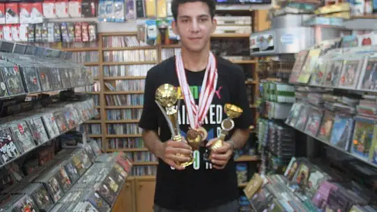 10 parmağında 10 marifet