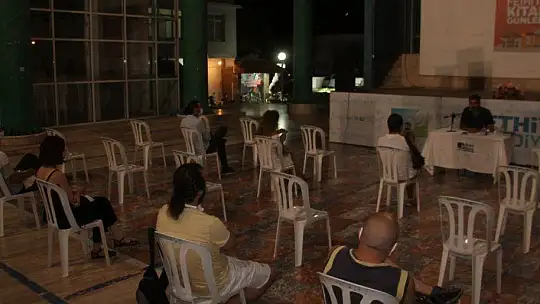 Şahin, 'Okul ve eğitim en önemli temel taşlarıdır'