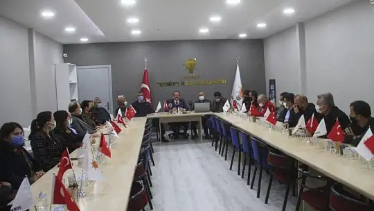 AK Parti İlçe Teşkilatı'ndan tanışma toplantısı