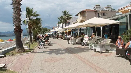 ÇALIŞ PLAJI'NDA SOSYAL MESAFELİ DÜZENLEME