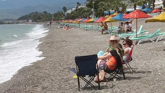 ÇALIŞ PLAJI'NDA SOSYAL MESAFELİ DÜZENLEME