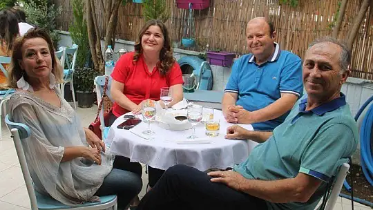 ÜNLÜ PROFESÖR FETHİYE'DE DÜNYA EVİNE GİRDİ 