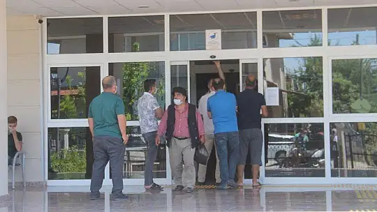 Tapu Müdürlüğü'nde yoğunluk yaşanıyor