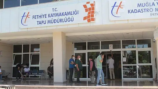 Tapu Müdürlüğü'nde yoğunluk yaşanıyor