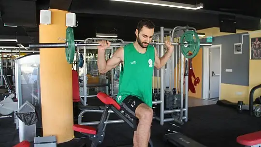 Lokman Hekim Fethiye Belediyespor salonda çalıştı