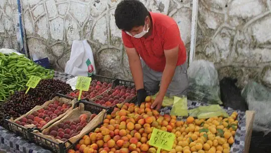 Yaz meyvelerine yoğun ilgi