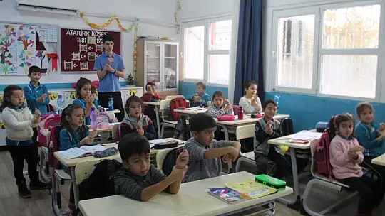 'Minik Eller Su ve Sabunla Buluşuyor'