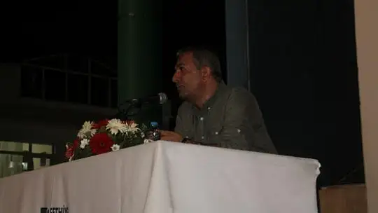 'Medya ve İktidar' söyleşine yoğun ilgi