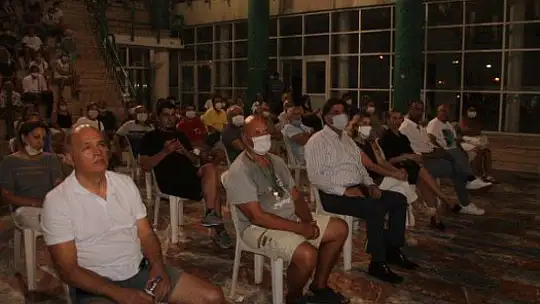 'Medya ve İktidar' söyleşine yoğun ilgi