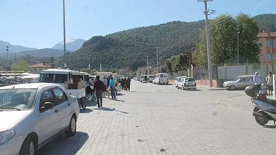 Aşırı Rüzgar Pazarı Etkiledi 