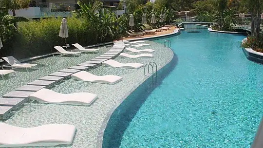 Atıl, 'Tatilcileri heyecanla Fethiye'ye bekliyoruz'