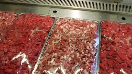 Metiner, 'Etinizi güvendiğiniz yerden alın' 