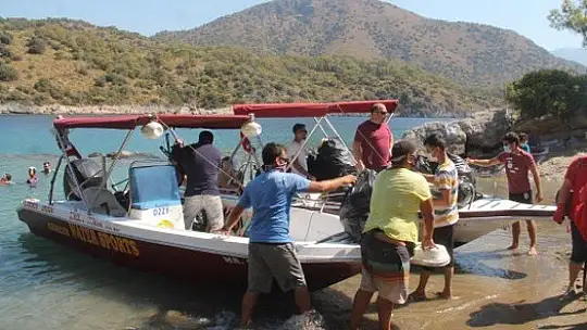 2 TON CİVARINDA ÇÖP TOPLANDI