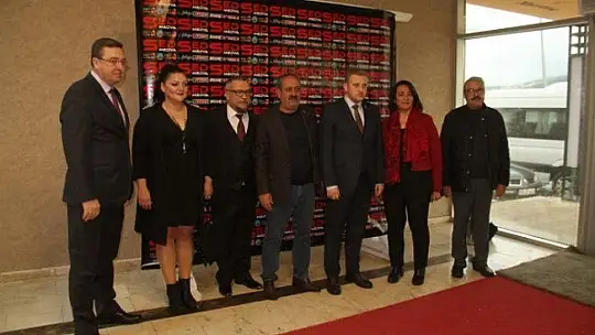 BİZ Büyük Bir Aileyiz