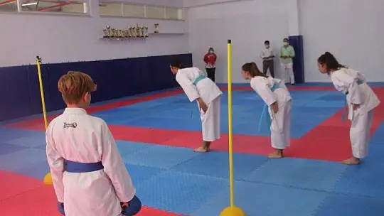 Milli Sporculardan Kaymakam Fırat'a Özel Gösteri