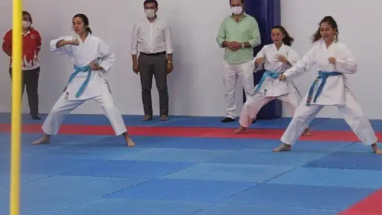 Milli Sporculardan Kaymakam Fırat'a Özel Gösteri