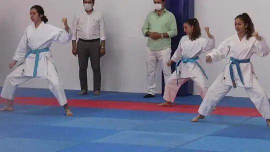 Milli Sporculardan Kaymakam Fırat'a Özel Gösteri