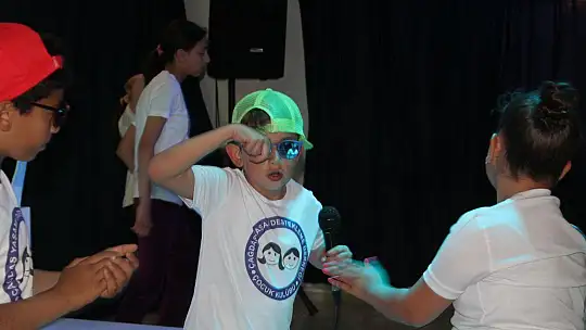 'Çağdaş Yaşamı Destekleme Derneği,' 23 Nisan gösterisi hazırladı