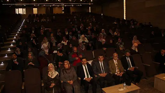 Güzel, 'Mevlana ilhamını İslam'dan almıştır'