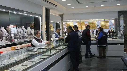 Altına korona virüsü etkisi