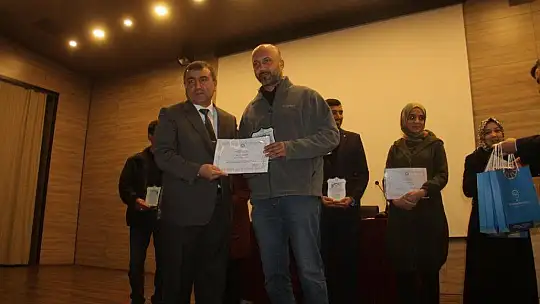 Güzel, 'Mevlana ilhamını İslam'dan almıştır'