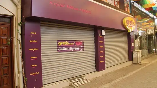 Bazı Mağazalar Önlem Olarak Kapattı