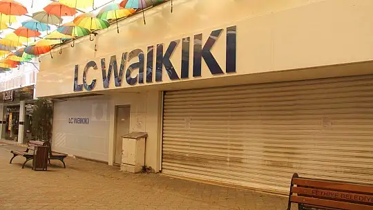 Bazı Mağazalar Önlem Olarak Kapattı