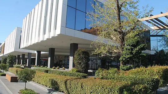 Erasta AVM de kapandı