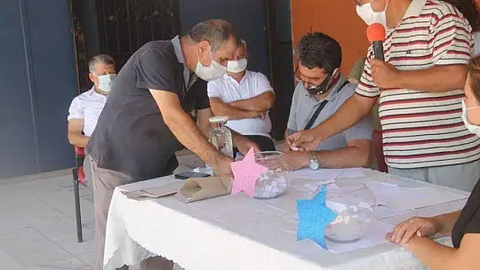 FETHİYE'DE ÖĞRENCİLERİN SINIFLARI KURA İLE BELİRLENDİ