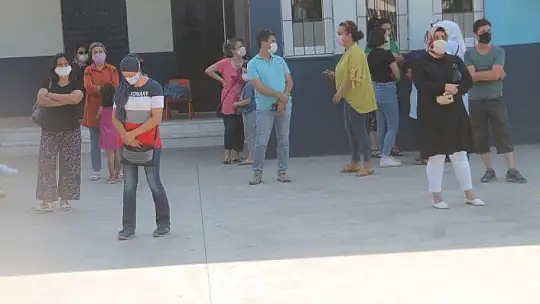 FETHİYE'DE ÖĞRENCİLERİN SINIFLARI KURA İLE BELİRLENDİ