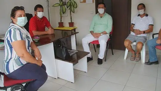 KAYMAKAM FIRAT, MUHTARLAR DERNEĞİNİ ZİYARET ETTİ