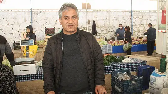 Salı Pazarı'nda Sessizlik Hakimdi 