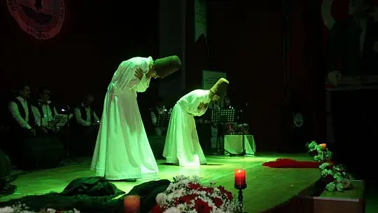 Mevlana vuslatının 746. yıldönümünde anıldı