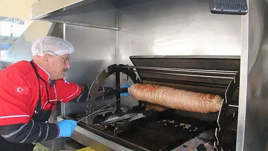 İlk mağazayı Fethiye'de açtılar