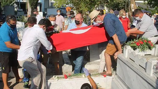 ALİ HİLMİ DÖĞERLİ, SON YOLCULUĞUNA DUALARLA UĞURLANDI