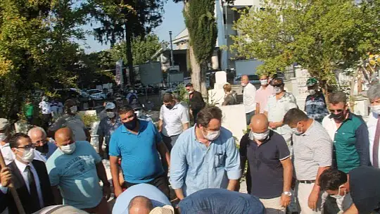 ALİ HİLMİ DÖĞERLİ, SON YOLCULUĞUNA DUALARLA UĞURLANDI