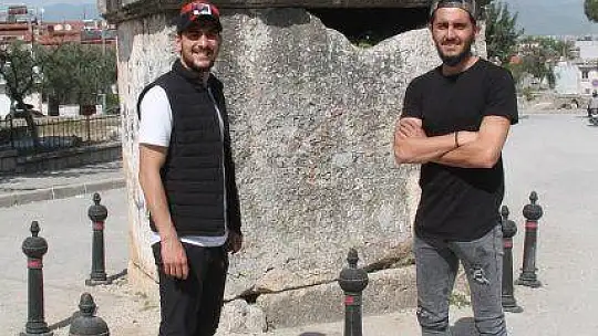 Futbolcular Fethiye'nin tarihi eserlerine hayran kaldılar 